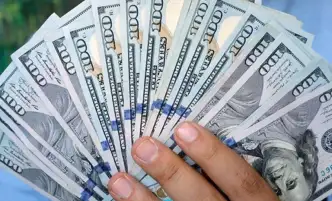 تعرف على سعر الدولار اليوم الأربعاء في البنوك