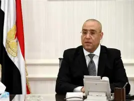 وزير الإسكان يتابع الموقف التنفيذى للمشروعات المختلفة الجارى تنفيذها بالعاصمة الإدارية الجديدة