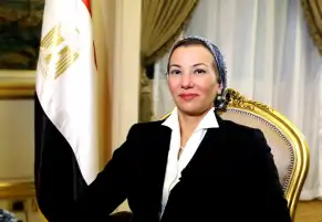 وزيرة البيئة: النفايات البحرية تُهدد النظم الإيكولوجية للبيئة البحرية