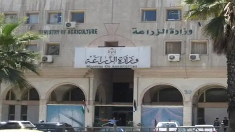 الزراعة تناشد المزارعين بضرورة التحول لأساليب الري الحديثة