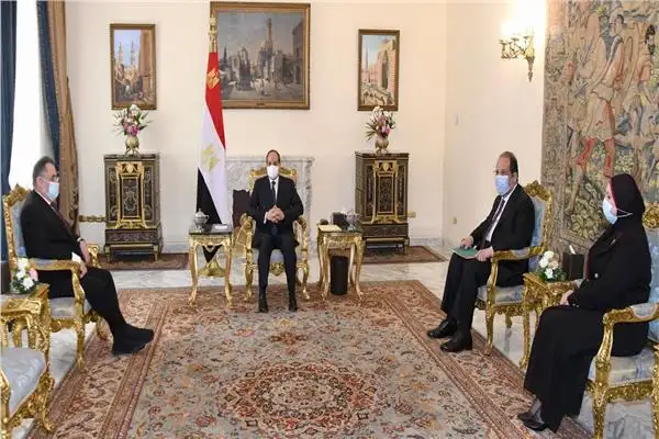 الرئيس السيسي يستقبل رئيس مجلس إدارة غرفة تجارة وصناعة الكويت
