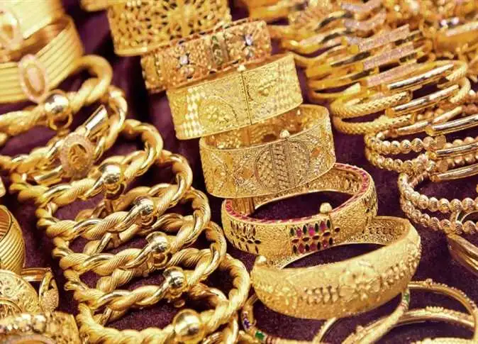 عبدالرحمن آل صالح يكشف عن قرار جديد بشأن تخفيض الرسوم على الأنشطة التجارية في دبي