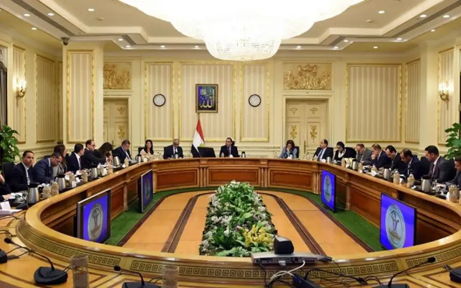 الحكومة المصرية توافق على مقترح برفع الضريبة العقارية عن قطاع الصناعة