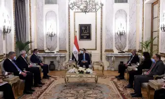 مدبولي: جاهزون لتنفيذ مشروعات إعادة إعمار العراق