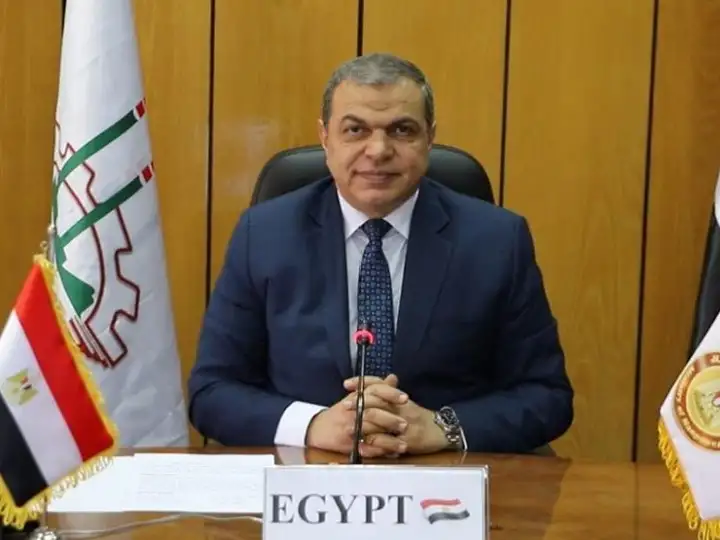 القوى العاملة: بدء قبول طلبات راغبي العمل على 81 فرصة بمجال الفندقة في البحر الأحمر