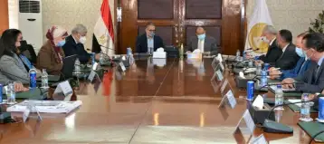 وزيرا السياحة والآثار والتنمية المحلية يستعرضان مقترحات تطوير مدينة إسنا التاريخية