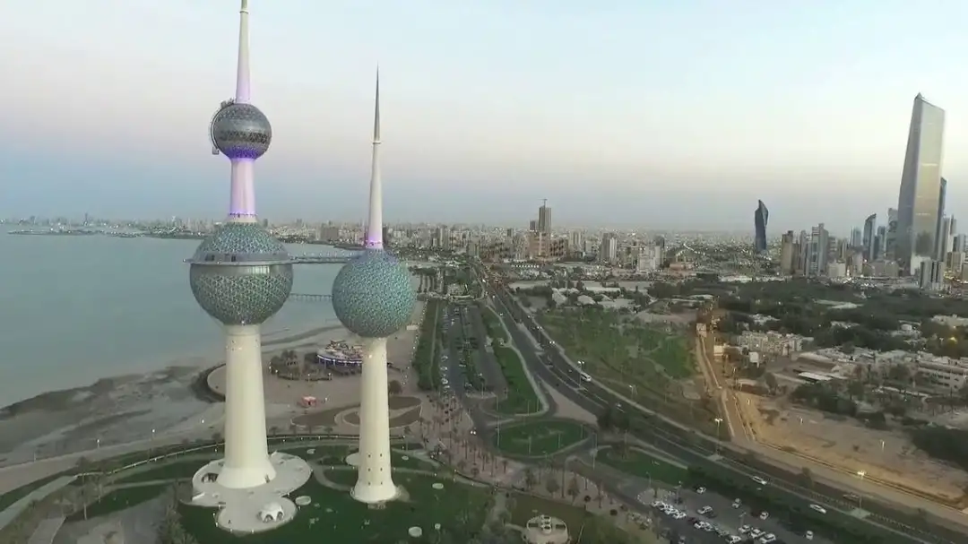 الحكومة الكويتية مطالبة بسداد ديون قيمتها إلى 119 مليار دولار