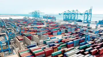 موانئ أبوظبي تجمع 4 مليارات درهم عبر إصدار أولي قبل الإدراج غدا