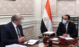 رئيس الوزراء يستعرض مع وزير الزراعة ملفات عمل الوزارة