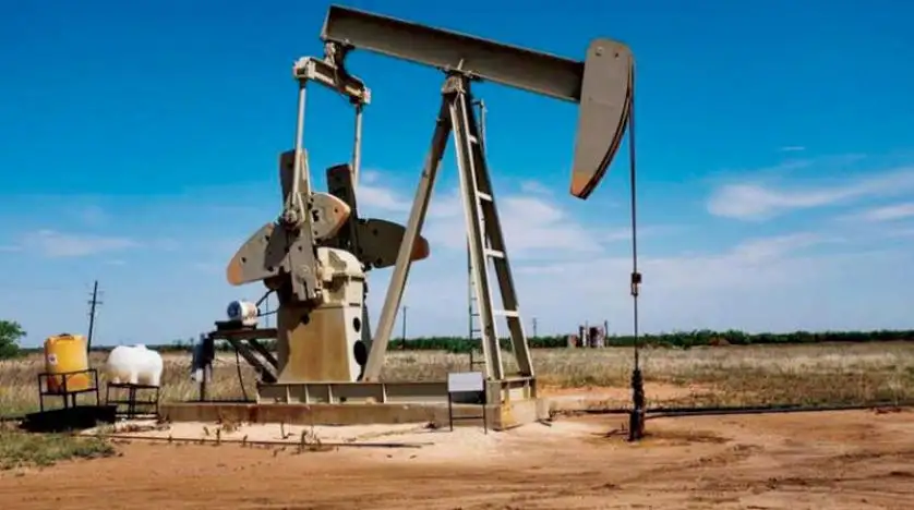 هبوط أسعار النفط من أعلى مستوياتها في 7 سنوات