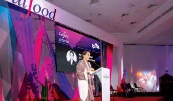 وزيرة البيئة الإماراتية تدعو لتعجيل التحول لنظم غذائية مستدامة