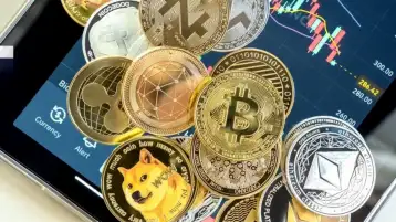الإمارات تصدر ترخيص خدمات العملات المشفرة نهاية مارس المقبل
