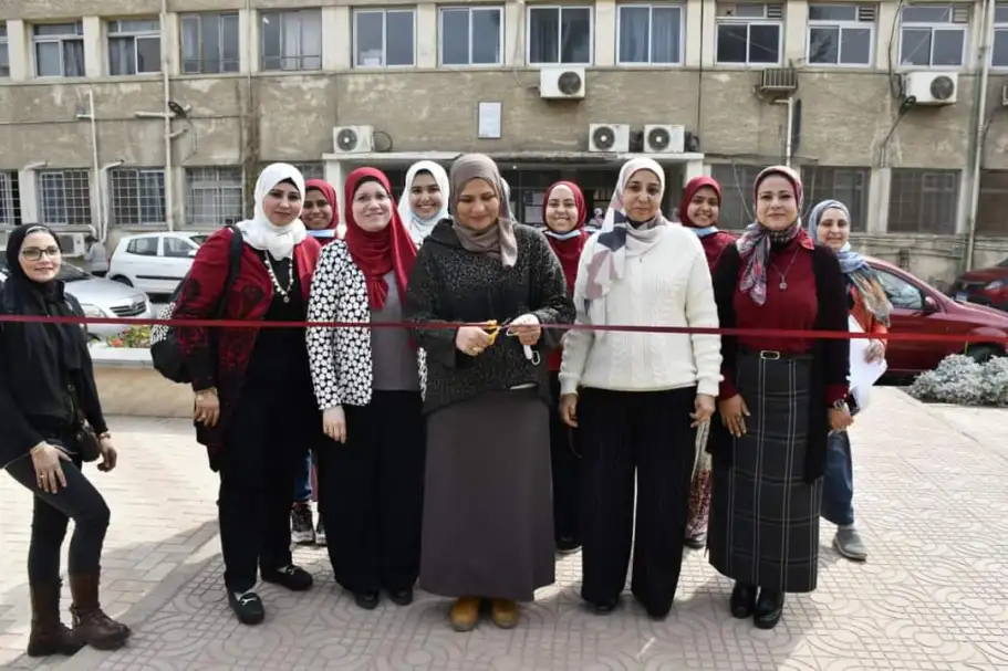 بالصور|افتتاح المعرض الخيري الثالث بكلية البنات جامعة عين شمس