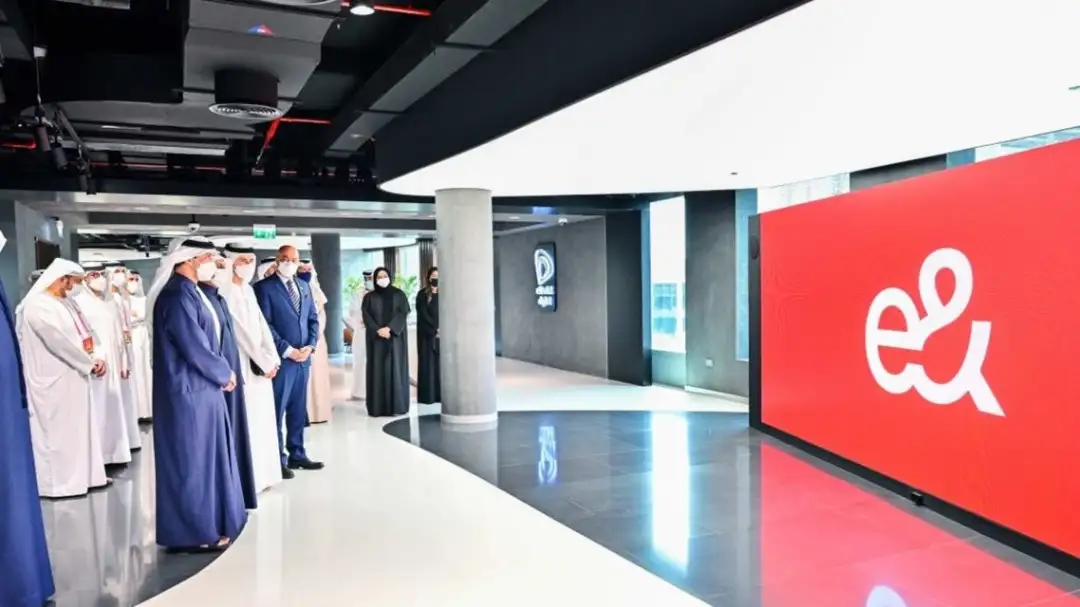 "اتصالات" الإماراتية تطلق هوية مؤسسية بعلامة تجارية جديدة