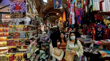 الغزو الروسي لأوكرانيا يلقي بظلاله على قطاع السياحة في تركيا