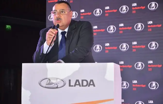 العقوبات على روسيا تهدد توريدات سيارات “لادا” إلى مصر