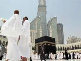 شركات السياحة ترحب بقرارات إلغاء التباعد في الحرمين الشريفين والحجر المؤسسي