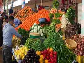 أسعار الخضروات والفاكهة في سوق العبور اليوم الاثنين 7 مارس
