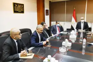 وزير الإسكان يستعرض خطة طرح الوحدات السكنية بأنواعها المختلفة بالمدن الجديدة للمصريين العاملين بالخارج