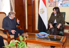 نبيلة مكرم تبحث إقامة معرض في كندا للترويج للاستثمار العقاري بمصر