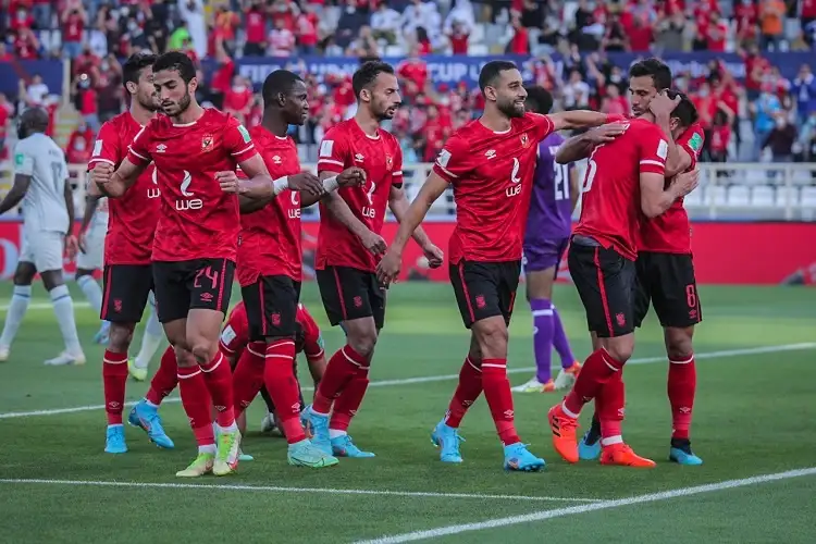 شريف وتاو يقودان هجوم الأهلي أمام صن داونز.. وكريم فؤاد أساسيا