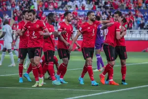 شريف وتاو يقودان هجوم الأهلي أمام صن داونز.. وكريم فؤاد أساسيا