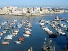 غلق ميناء البرلس أمام حركة السفن بكفر الشيخ .. لليوم الثالث على التوالي