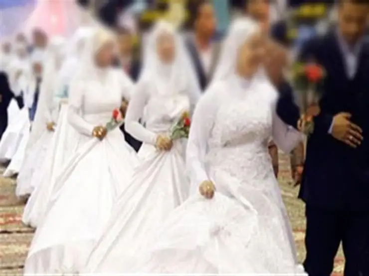 وزير القوى العاملة ومحافظ أسوان يطلقان مبادرة فرحة عمري لزفاف 11 عروسة