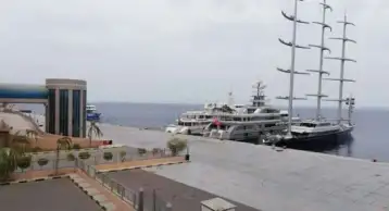 استمرار غلق ميناء البرلس لليوم الخامس لسوء الأحوال الجوية في كفر الشيخ