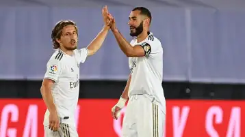 إدارة ريال مدريد تستقر على تجديد عقد نجم الفريق