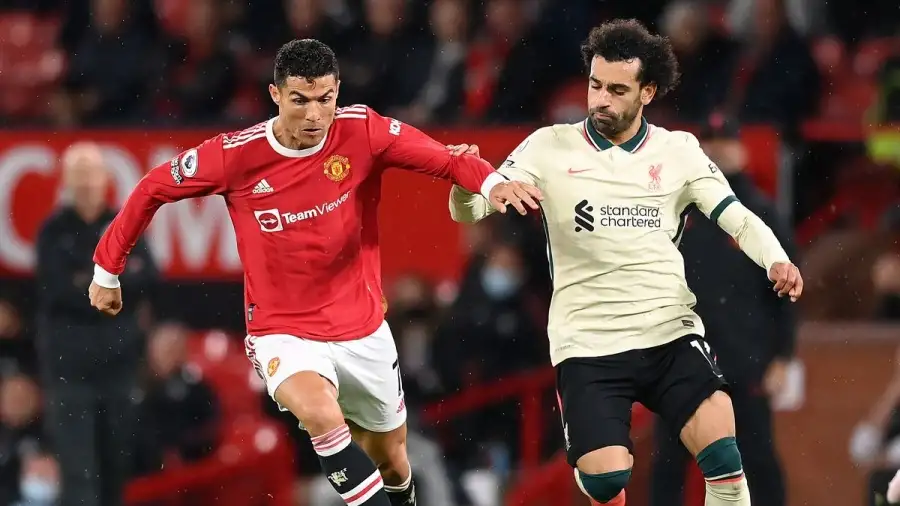 رونالدو يتصدر أعلى 10 لاعبين راتبا في الدوري الإنجليزي.. وغياب محمد صلاح