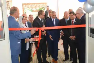 بالصور| رئيس جهاز القاهرة الجديدة يشارك فى افتتاح مركز غسيل كُلوى بالمجّان بالتجمع الثالث بالمدينة