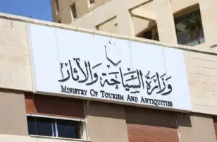 شركات الاستثمار السياحي تعيد النظر في موازناتها للتوافق مع أسعار الدولار الجديدة