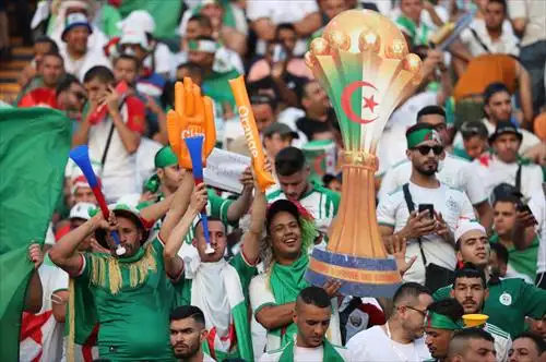 طرح 19 ألف تذكرة لمباراة الجزائر والكاميرون