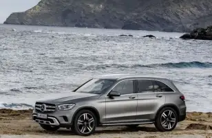 شاهد لقطات تجسسية جديدة لـ «مرسيدس GLC» موديل 2023