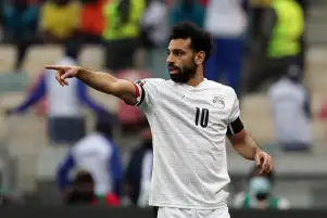 نجم الأهلي السابق : لا تذبحوا محمد صلاح.. ويجب أن لا ننسى ما فعله للمنتخب