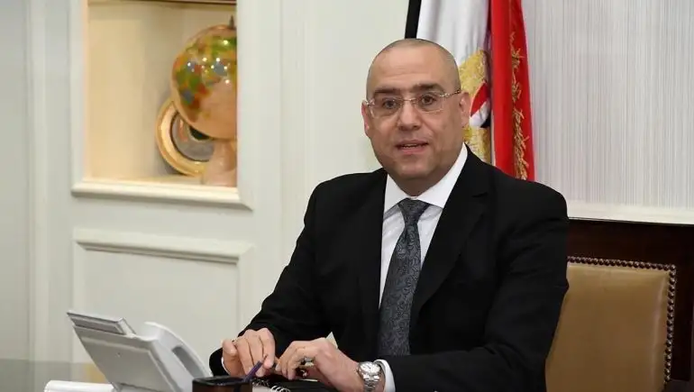 وزير الإسكان: تنفيذ 19 مشروعًا لمياه الشرب والصرف الصحى بمحافظة مطروح