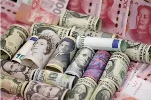 أسعار العملات اليوم الأحد 3-4-2022 في البنوك