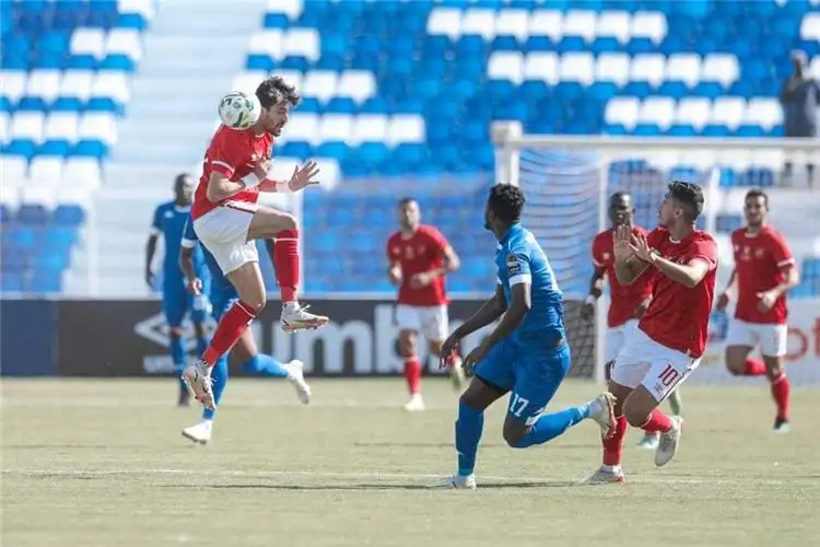 الأهلي يبحث عن بطاقة التأهل لربع النهائي أمام الهلال السوداني