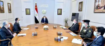 الرئيس السيسي يتابع نتائج تجربة زراعة القطن قصير التيلة في مصر في الأراضي المستصلحة