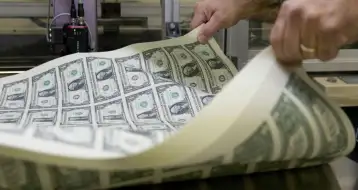سعر الدولار اليوم الاثنين 4-4-2022 في البنوك المصرية