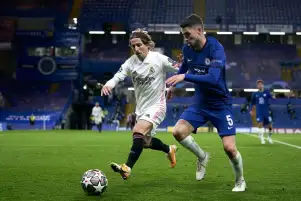 ريال مدريد يبحث عن فوزه الأول أمام تشيلسي في قمة قوية بدوري الأبطال