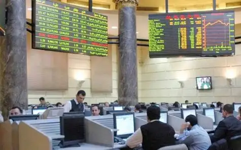 تباين مؤشرات البورصة المصرية بمستهل تعاملات اليوم الخميس