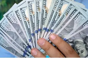 سعر الدولار اليوم الجمعة 8-4-2022 في البنوك المصرية