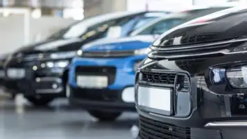 ترخيص أكثر من 53.5 ألف مركبة خلال مارس الماضي