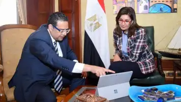وزيرة الهجرة تبحث نقل صناعة تكنولوجيا الحلول المستدامة إلى مصر بهدف الحفاظ على البيئة