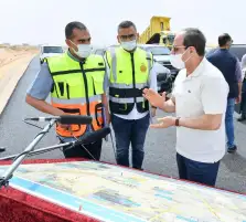 بالصور| الرئيس السيسي يتفقد محاور جيهان السادات وحسب الله الكفراوي وسميرة موسى