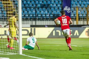 الأهلي في مواجهة قوية أمام المصري قبل صدام دوري الأبطال