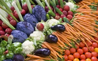 أسعار الخضروات والفاكهة اليوم الإثنين 11-4-2022