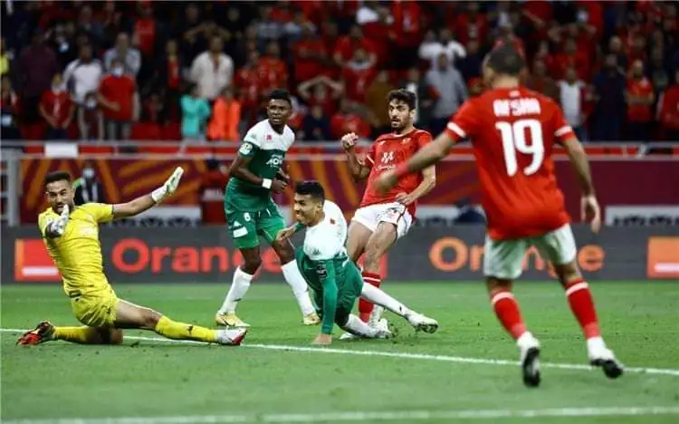 كاف يعدل موعد مباراة الأهلي والرجاء البيضاوي